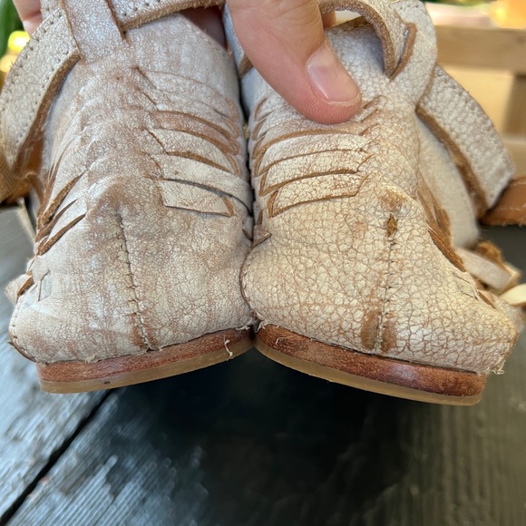 BED|STU White Nectar Distressed Leather Woven Sandals 9